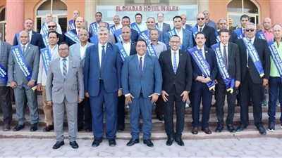 وزير التعليم العالي يتلقى تقريرًا حول فوج 