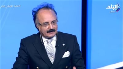 أستاذ سموم: 