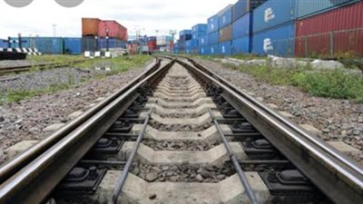 بنك الاستثمار الأوروبى يقرض مصر 300 مليون دولار لإنشاء خط سكة حديد