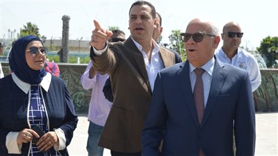 محافظ بورسعيد يتفقد ساحة المشير طنطاوي بحي الضواحي