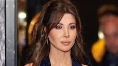 نانسي عجرم تنشر صورة لها من المطار وتعلق: وصلنا قطر