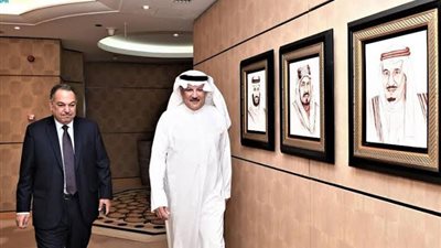 سفير المملكة بالقاهرة يلتقي بنظيره الكويتي