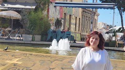 إلهام شاهين تصل مارسيليا بفرنسا لهذا السبب 