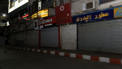 ابتداء من اليوم.. تعرف على مواعيد غلق المحلات والمقاهي