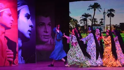 فرقة رضا للفنون الشعبية تختتم عروضها على مسرح محمد عبدالوهاب بالإسكندرية 