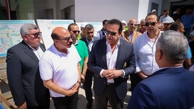 وزير الصحة يتفقد أعمال رفع الكفاءة بمشروع تطوير مستشفى كوم امبو المركزي