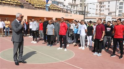رئيس جامعة المنوفية يؤدي 
