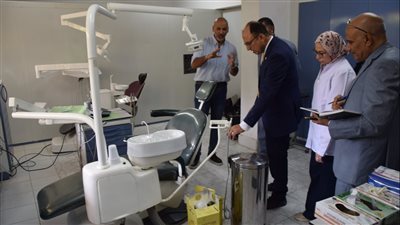 رئيس جامعة حلوان يتفقد المدن الجامعية والإدارة الطبية والمطعم المركزي