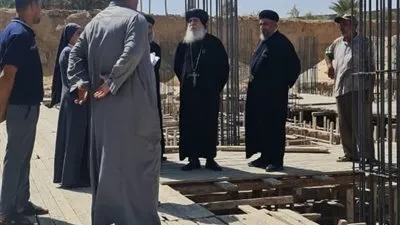 أسقف بني سويف يتفقد الإنشاءات الجارية بدير الملاك ميخائيل