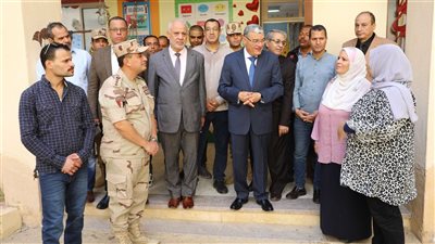 محافظ المنيا يتابع انتظام سير العملية التعليمية بعدد من المدارس 