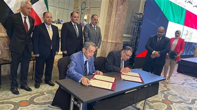 توقيع بروتوكول تعاون بين اتحاد الغرف التجارية ونظيره الكويتى لتنمية التعاون الصناعى