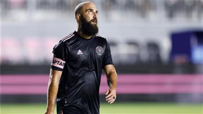 هيجواين يكشف كواليس انضمامه إلى يوفنتوس