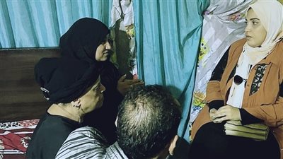 سبّ والدته حال دفاعه عن صديقه.. 