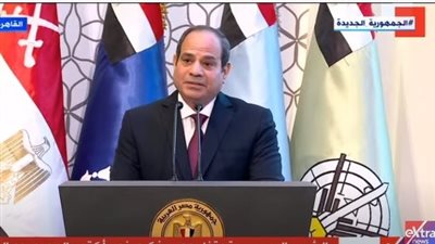 السيسي: الشائعات لا تقلقني.. ونسعى لتغيير حياة الناس للأفضل (فيديو)