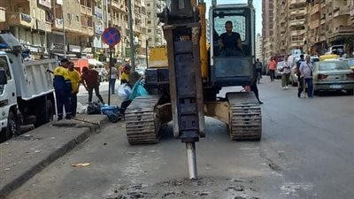 بدء مشروع فصل شبكة الصرف الصحي عن مياه الأمطار بحي المنتزه بالإسكندرية (صور)