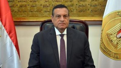 وزير التنمية المحلية يهنئ شيخ الأزهر بذكرى المولد النبوي الشريف