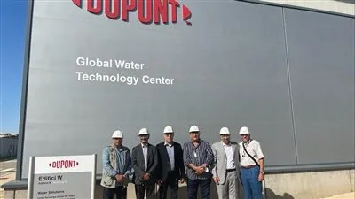 وزير الإسكان: نسعى لنقل أحدث تكنولوجيا مستخدمة فى تنقية مياه الشرب