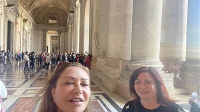 إلهام شاهين وليلي علوي في جولة في الفاتيكان (صور)