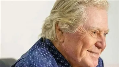 بهذه الطريقة.. حسين فهمي يهنئ جمهوره بمناسبة المولد النبوي الشريف