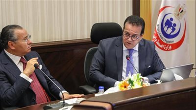 وزير الصحة يعقد اجتماعًا مع مؤسس مستشفيات «San Donato» الإيطالية لبحث التعاون بالقطاع الصحي