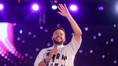 محمد حماقي يتألق بحفل ضخم في الشيخ زايد.. التفاصيل