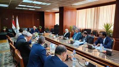 وزير الري يؤكد ضرورة وضع قطاعات المياه والزراعة والغذاء ضمن ملف التغيرات المناخية