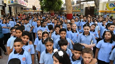 استجابه لأولياء الأمور.. محافظ قنا يقرر رفع كثافة فصول رياض الأطفال