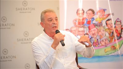 محمود حميدة: 