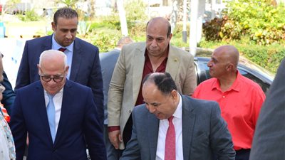 محافظ بورسعيد يستقبل وزير المالية لمتابعة عدد من المشروعات بالمحافظة