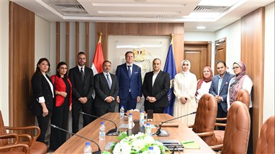 رئيس هيئة الدواء المصرية يستقبل رئيس شركة باير كونسيومر كير