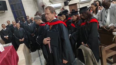 القس عيد صليب: العلم الذي حصلتم عليه نور يشع في بلادنا 