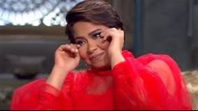 ندمانة على طيبتي.. وأيمن بهجت قمر كتب لي أغنية جميلة أوي - أبرز تصريحات شيرين في الجزء الثاني من حلقتها بـ