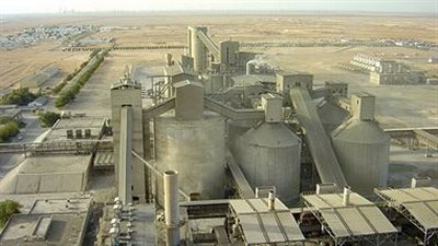 الغرف التجارية تحذر من قرار الحكومة برفع أسعار بيع الغاز الطبيعي لمصانع الأسمنت