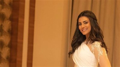 ولاء الشريف تخطف الأنظار في أحدث إطلالة لها