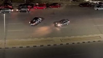 كانوا بيحتفلوا بخطوبة... القبض علي قائدي سيارتين قاما بحركات استعراضية بالقاهرة