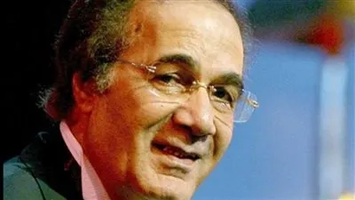 في ذكرى وفاته الثانية.. تعرف علي أول أجر لـ محمود ياسين وكيف دخل مجال التمثيل 