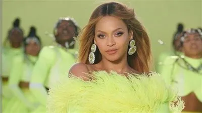 بالصور.. بيونسيه تطرح ألبوم 