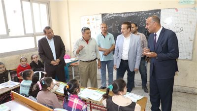 محافظ المنوفية ينقل الطاقم الإداري بمدرسة لضعف الإشراف وتدني مستوى النظافة