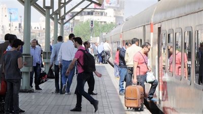 سكك حديد مصر تتيح استخراج اشتراكات مخفضة على القطارات الروسية الجديدة