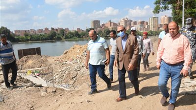محافظ القليوبية يتفقد أعمال تنفيذ مشروع المرحلة الثالثة من ممشى نهر النيل 
