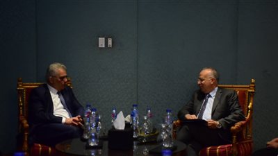 وزير الري يبحث مع رئيس سلطة المياه الفلسطينية تعزيز التعاون