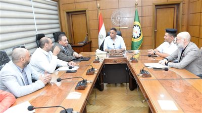 تفاصيل اجتماع محافظ الدقهلية لمتابعة جهود التصدي لظاهرة السحابة السوداء تزامنا مع موسم حصاد الأرز