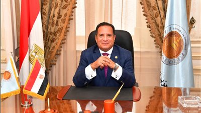 أبو هميلة: مصانع الرمال السوداء فرصة للتعاقد مع شركات تصنيع الطائرات 