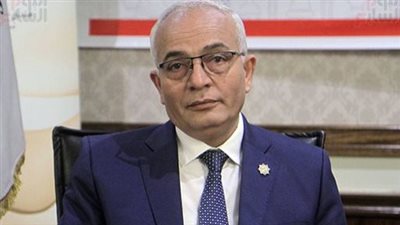 نائبة عن اعتراف وزير التعليم بوجود لجان الأكابر: 