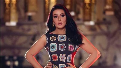 سمية الخشاب تمازح جمهورها وتكشف عن أحدث أعمالها
