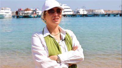 وزيرة البيئة: انطلاق مبادرة تنظيف شرم الشيخ برًا وبحرًا من المواد البلاستيكية