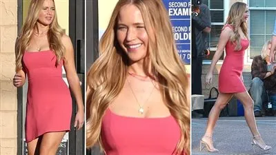 إطلالة وردية مثيرة لـ جينفر لورانس في أحدث ظهور لها