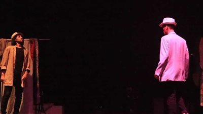 معرض الأرجل الخشبية يشاركُ في ملتقى القاهرة الدولي للمسرح الجامعي