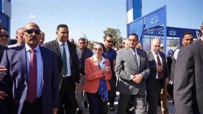 وزيرا التنمية المحلية والبيئة ومحافظ الدقهلية يفتتحون مصنعا لتدوير المخلفات 