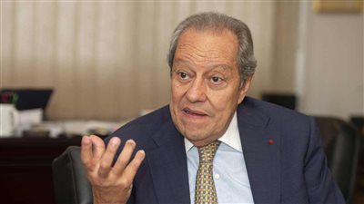 وزير الصناعة الأسبق يطالب بإنهاء احتكار 
